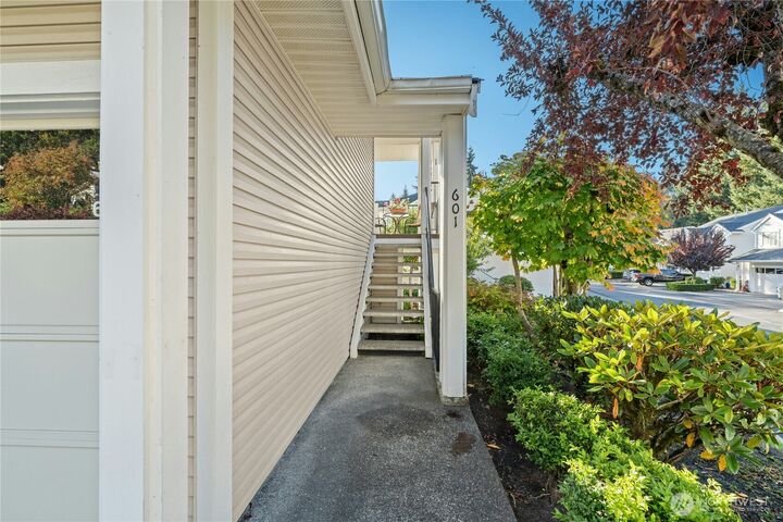 Property Photo: 4714 Fairwood Boulevard NE 601 WA 98422