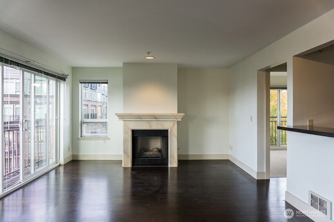 Property Photo: 1711 E Olive Way 309 WA 98102