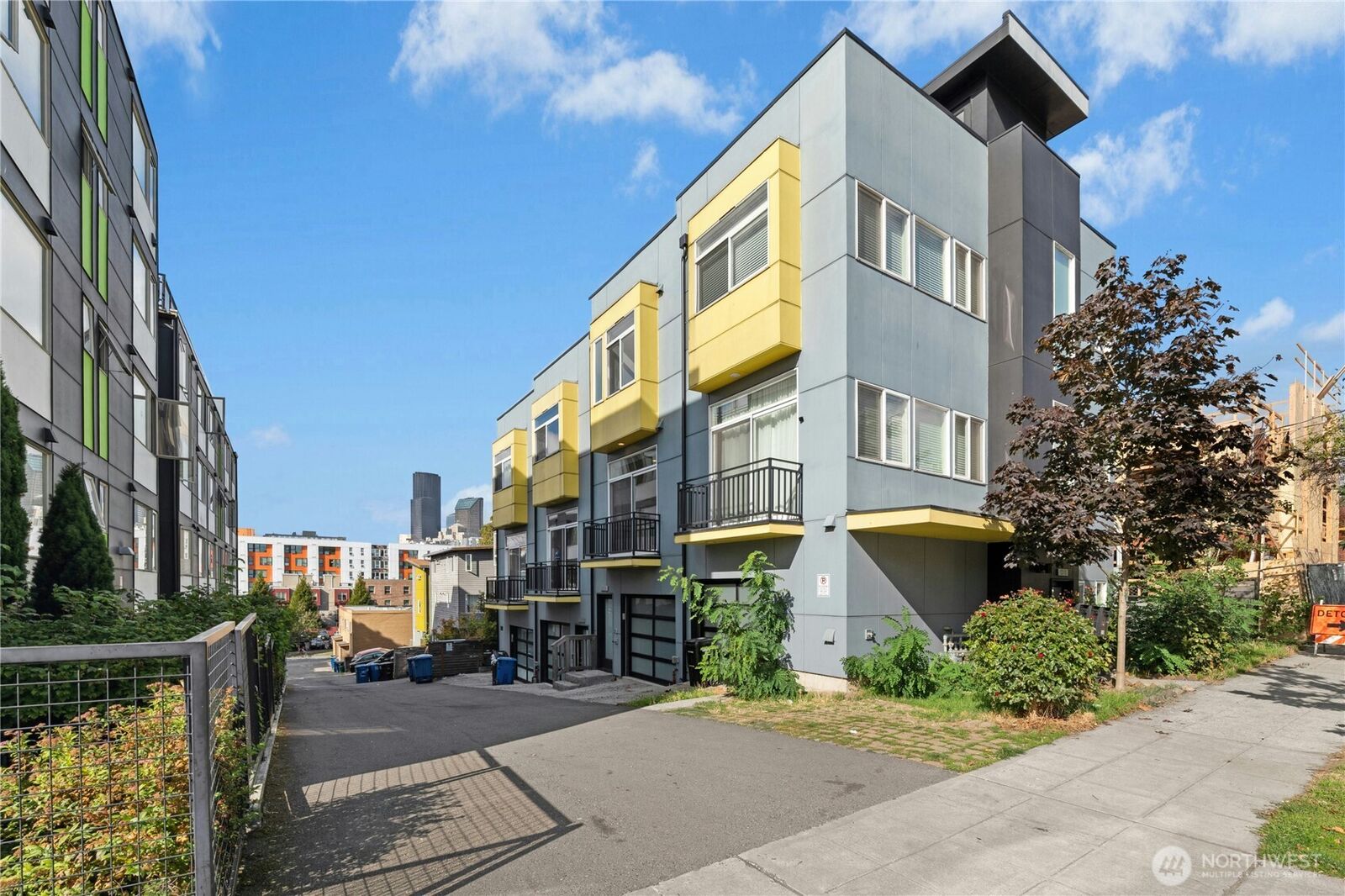 Property Photo: 121 15th Avenue A WA 98122