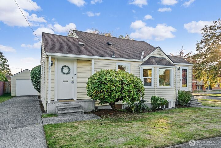 4201 S Spencer Street  Seattle WA 98118 photo