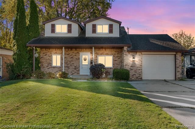 Property Photo: 21720 Evergreen Street MI 48082