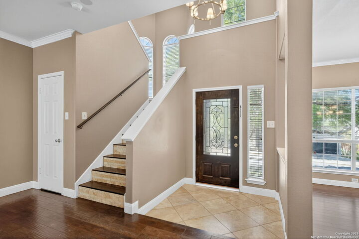 Property Photo: 6718 Grove Creek Dr TX 78256