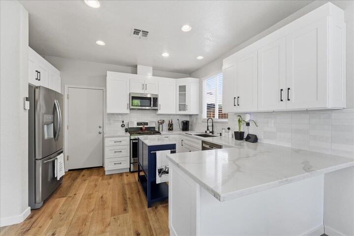 Property Photo: 705 Otter Court CA 94533