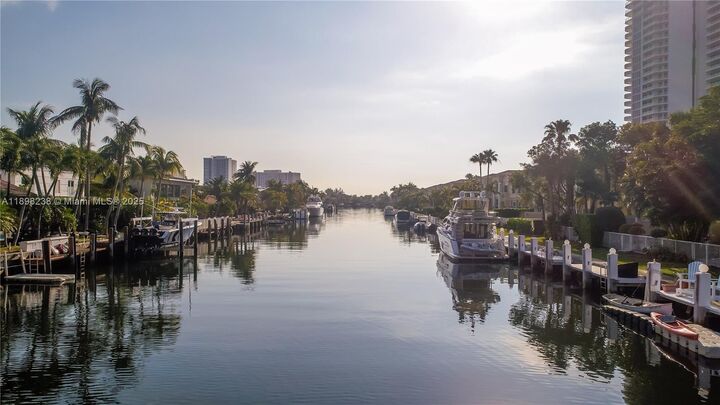 Property Photo: 3705 NE 214 St 13 FL 33180