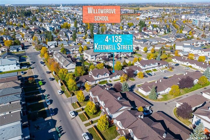 Property Photo: 135 Keedwell Street 4 SK S7W 0A3