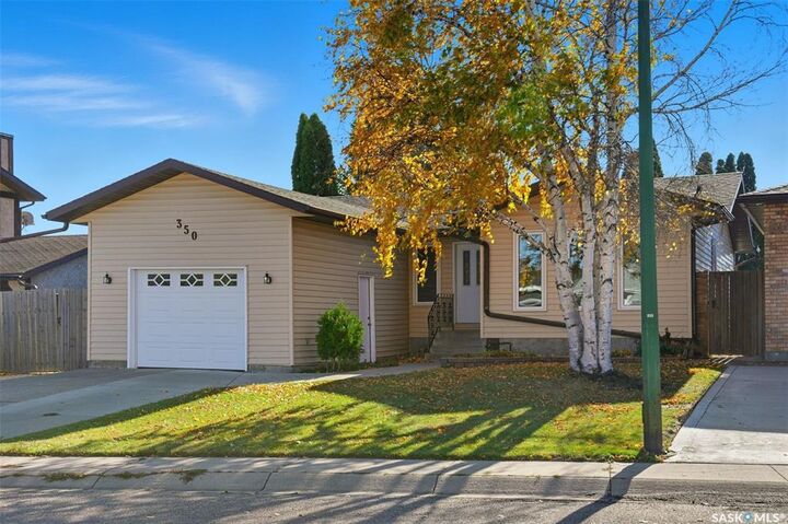 Property Photo: 350 Marcotte Crescent SK S7K 7N8