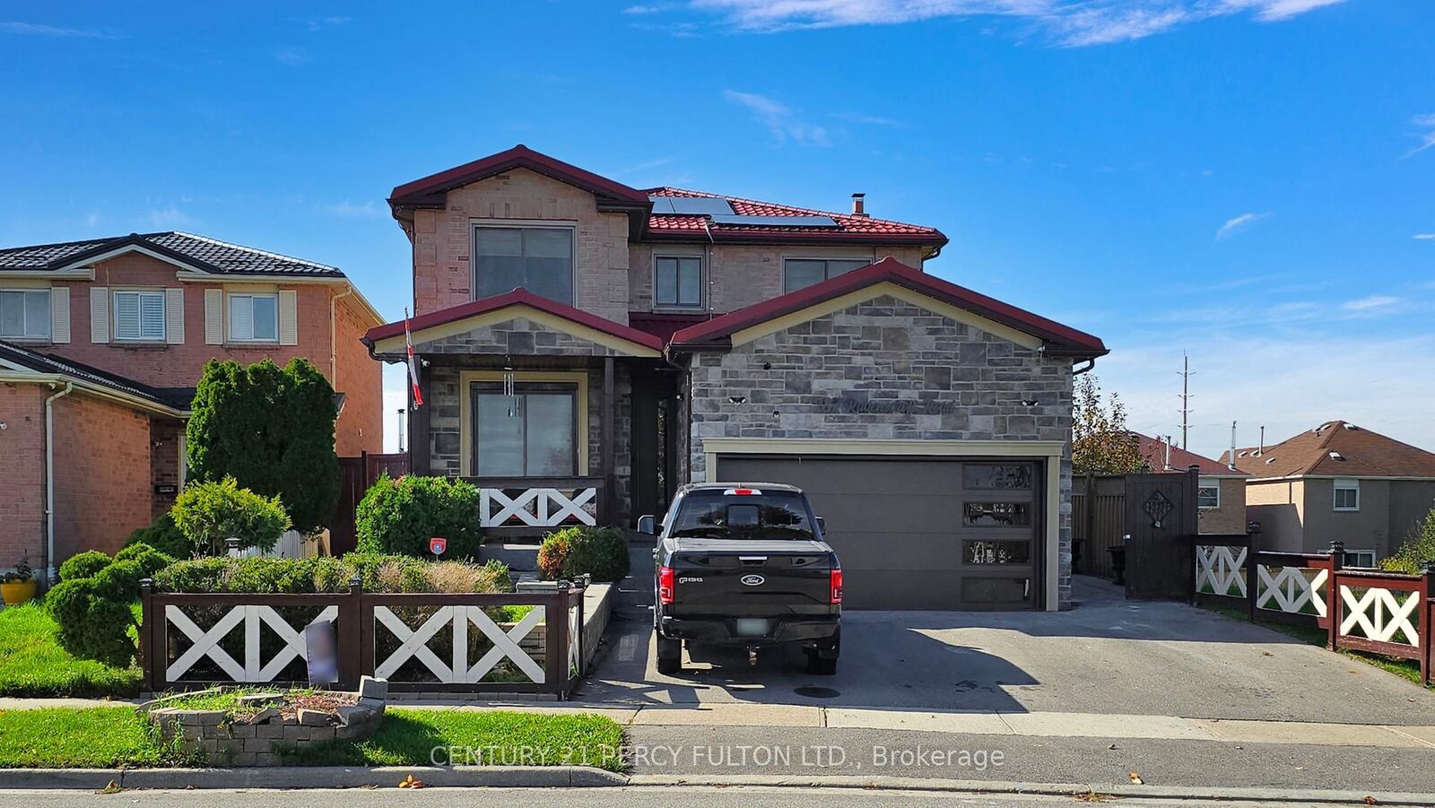 Photo de la propriété:  287 Ravenscroft Road Legal Bsmt  ON L1T 2A3