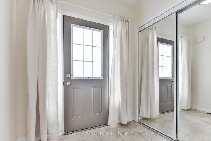 Property Photo:  211 Weldon Road  ON L4A 0A6