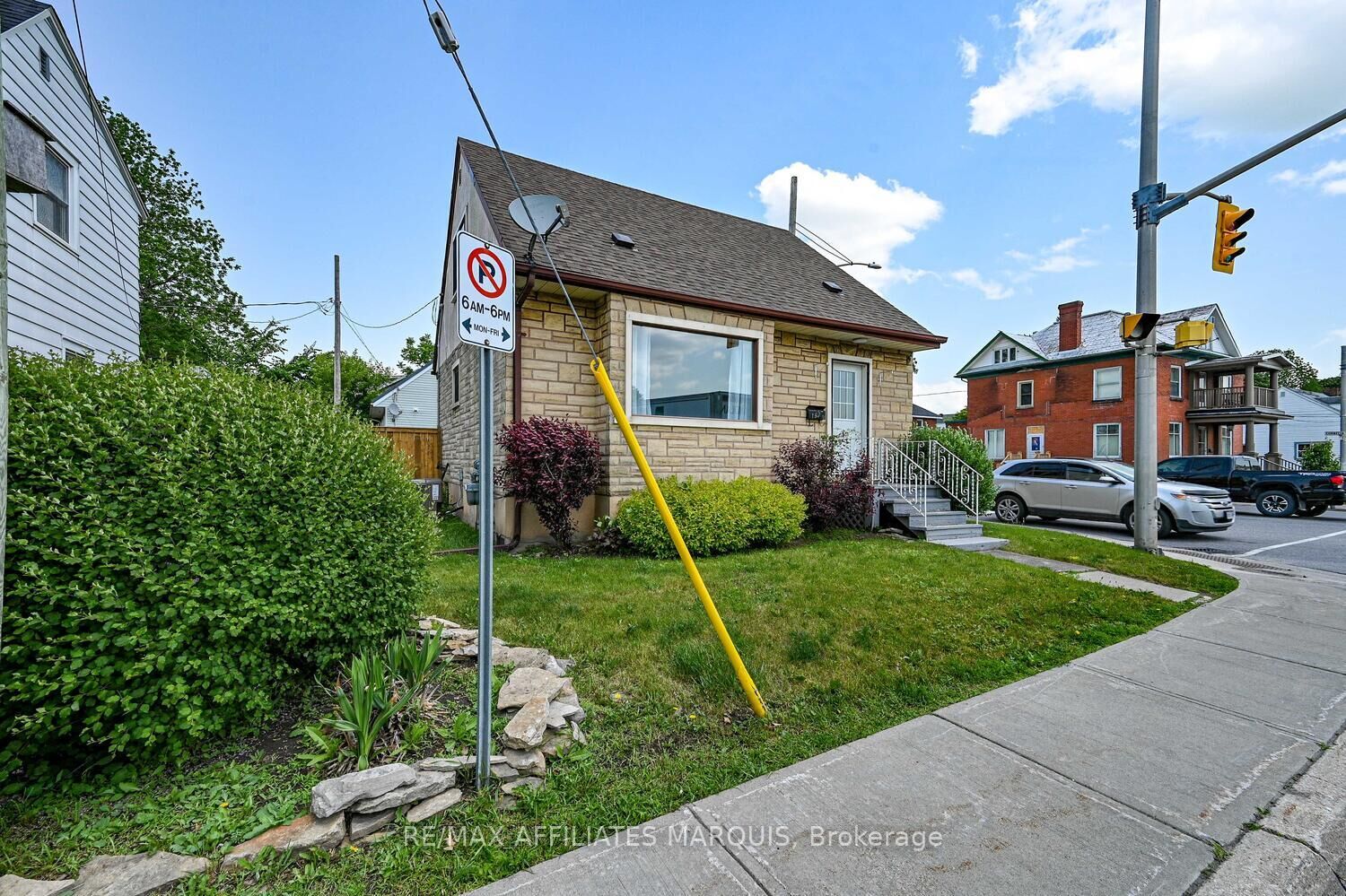 Photo de la propriété: 157 Elmsley Street N ON K7A 2H8