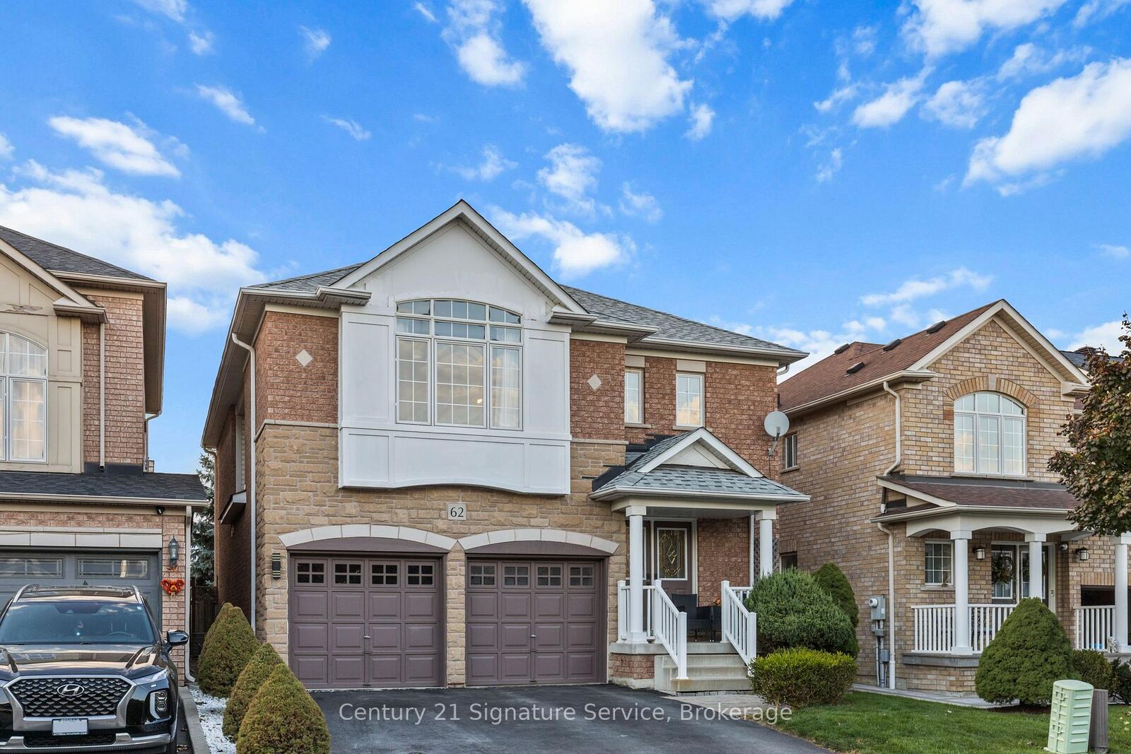 Property Photo:  62 Penbridge Circle  ON L7A 2P9 