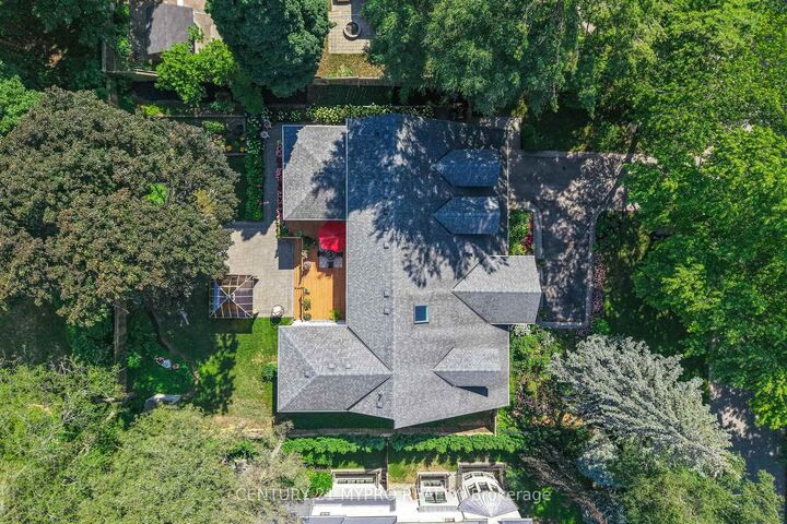 Property Photo:  1508 Oakhill Drive  ON L6J 1Y5