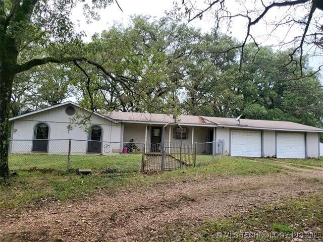 Property Photo: 102624 S 4540 Road OK 74962