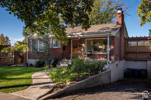 Property Photo: 1974 S Laurelhurst Dr E UT 84108