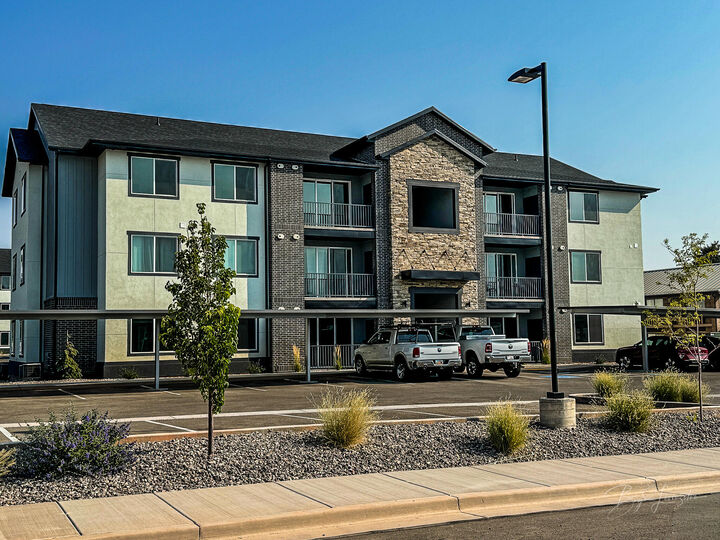 Property Photo:  553 S 100 W #102  UT 84701 