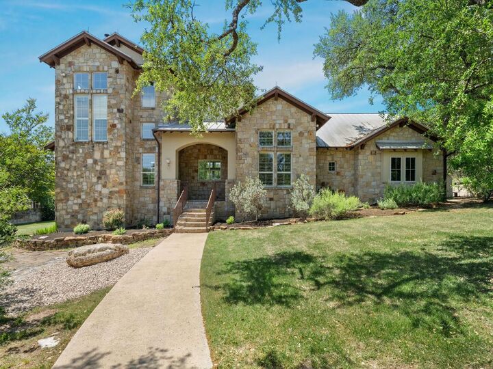 Property Photo: 724 Stonewall Ridge Lane TX 78746