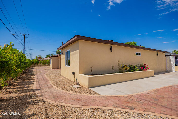 Property Photo: 701 W Windsor Avenue AZ 85007