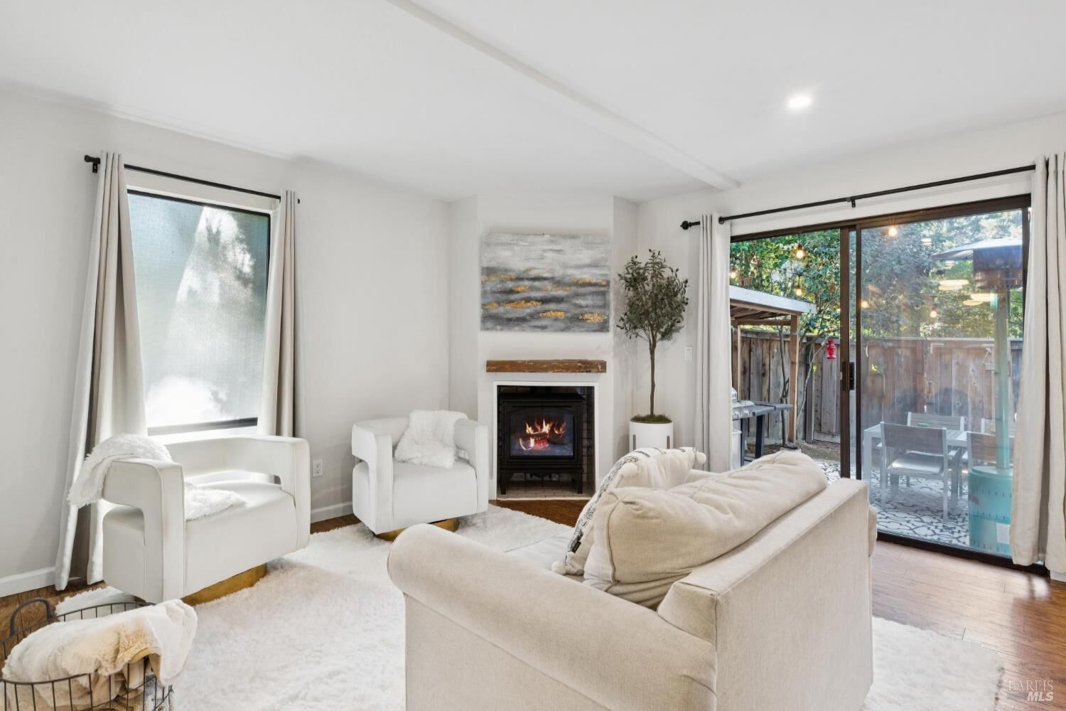 Property Photo: 1302 Marylyn Circle CA 94954