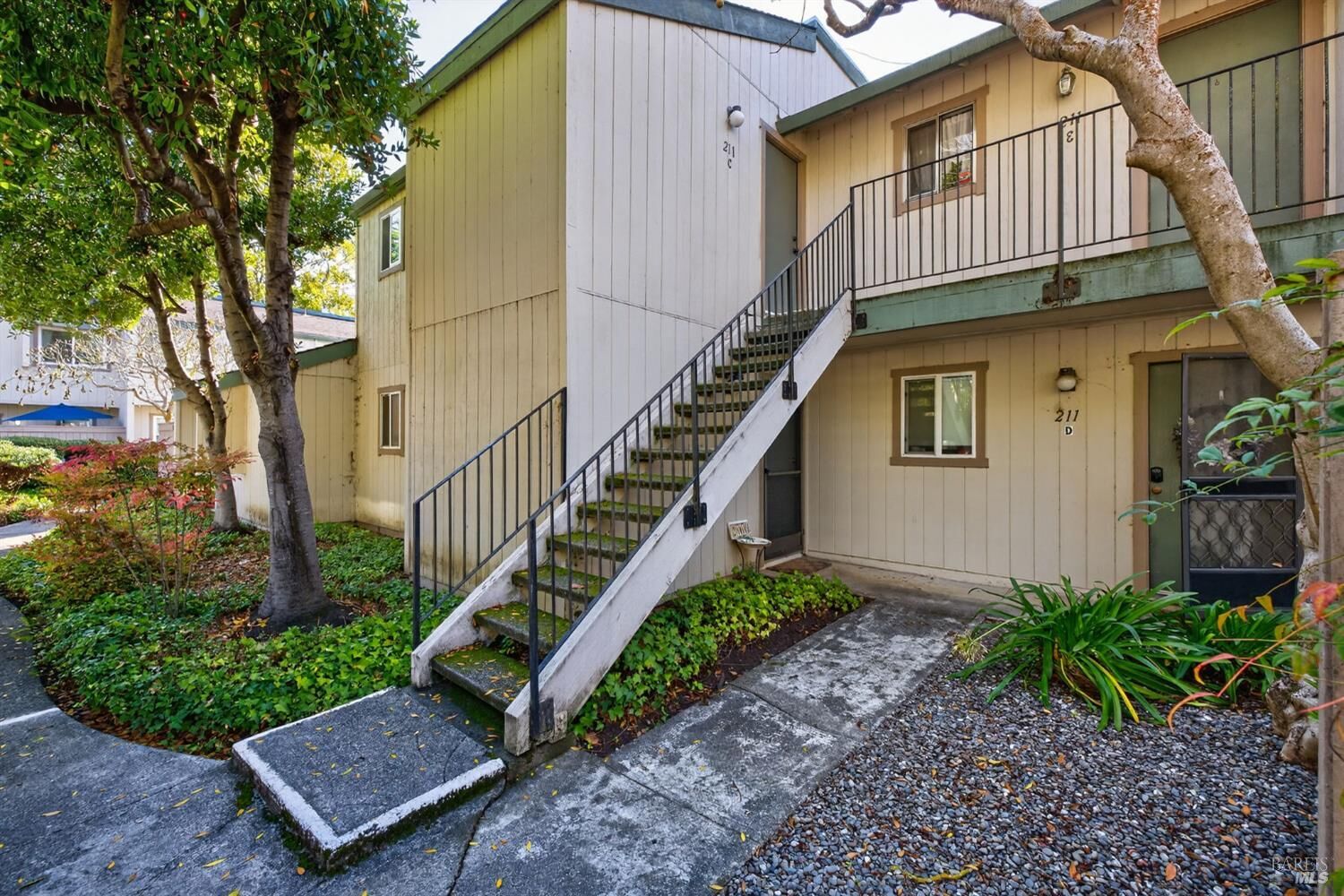 Property Photo:  211 Stony Point Road B  CA 95401 