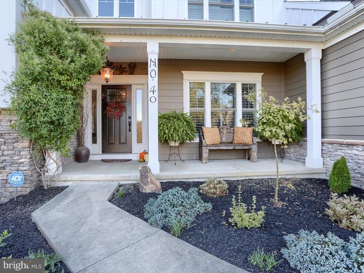Property Photo: 40 Simmons Creek Lane PA 17025