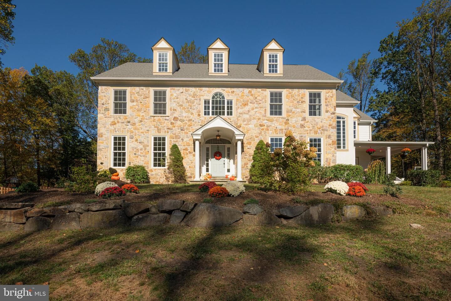 Property Photo: 121 Warwick Chase PA 19465