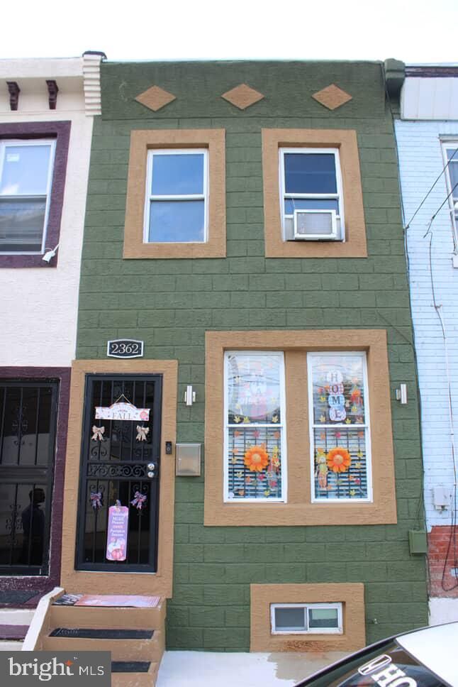 2362 N 4th Street  Philadelphia PA 19133 photo
