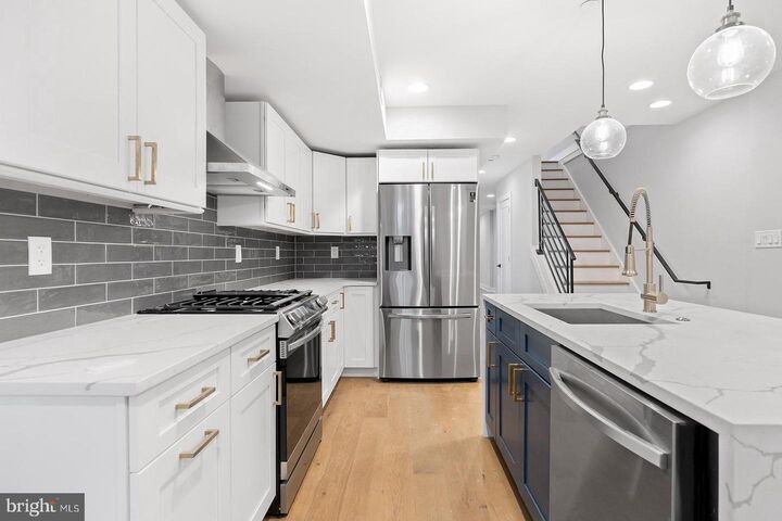 Property Photo: 1316 E Passyunk Avenue A PA 19147