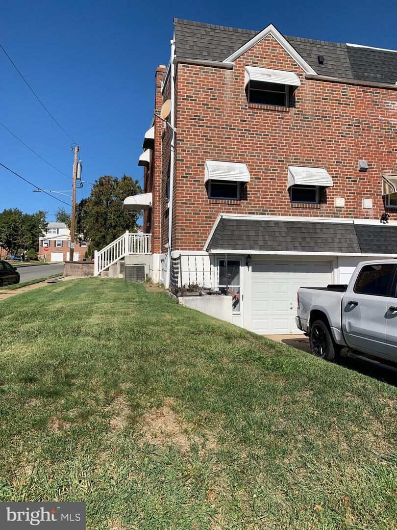 Property Photo:  8800 Danbury Street  PA 19152 