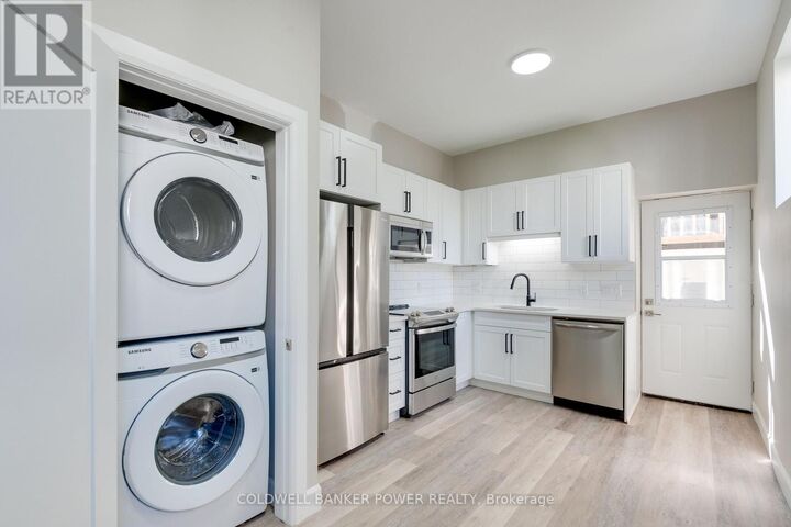Property Photo: 45 Glenwood Avenue Lower ON N5Z 2P7