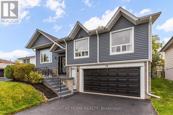Property Photo:  19 Jefferson Road  ON L6S 2G6