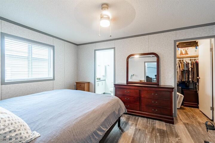 Property Photo:  2695 Main Street  MB R2V 4S9