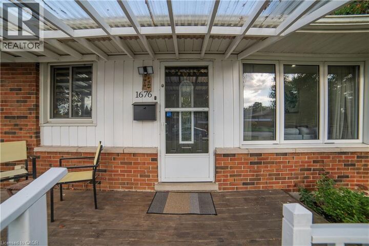 Property Photo: 1676 Holley Crescent ON N3H 2S5