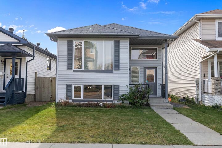 3019 33 Avenue NW  Edmonton AB T6T 1X2 photo