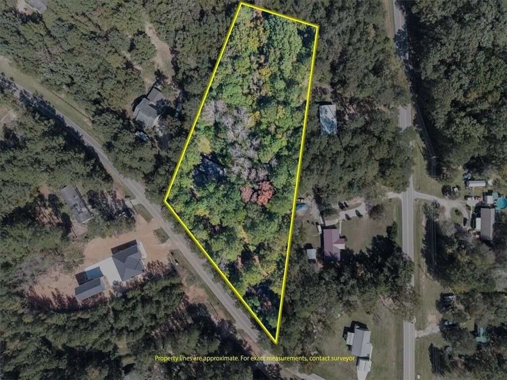 Property Photo: 105 E Bearcreek Road GA 31024