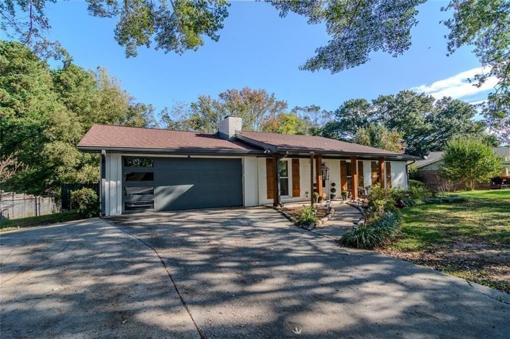 Property Photo: 119 Heritage Way GA 30157