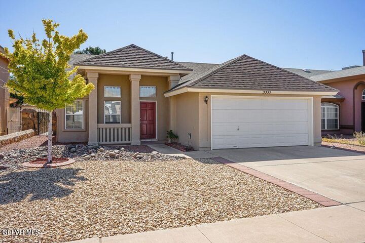 Property Photo: 3352 Broken Bow Street TX 79936