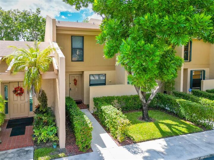 Property Photo:  1424 NW 97th Ter 280  FL 33024 