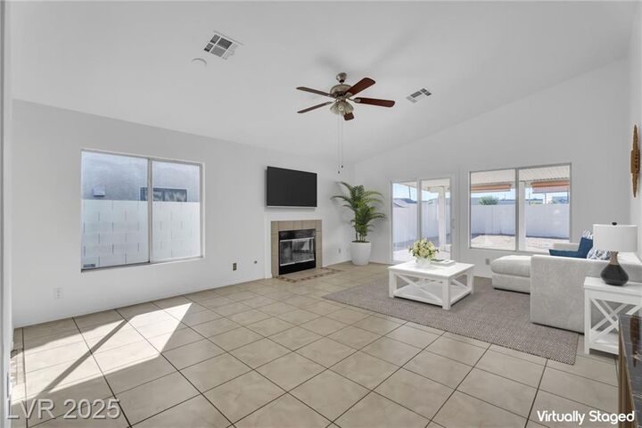 Property Photo: 729 Gullwing Lane NV 89081