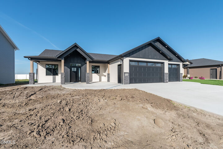 504 Mehrer Drive  Bismarck ND 58504 photo