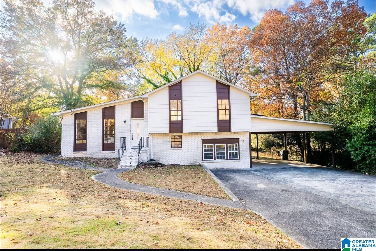 Property Photo:  5884 Janet Drive  AL 35173 