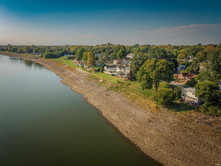 317 W Water Street  Newburgh IN 47630 photo