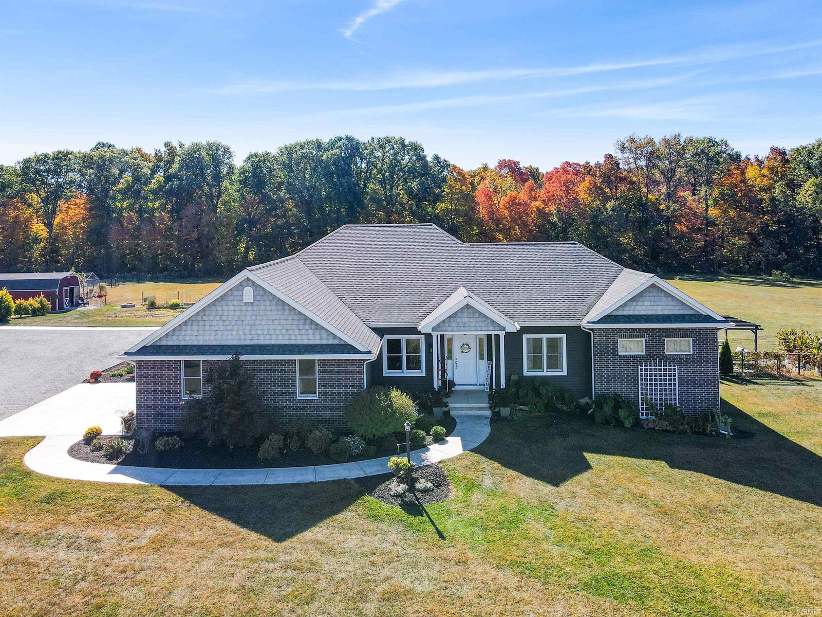 Property Photo: 716 E 550N Road IN 46791