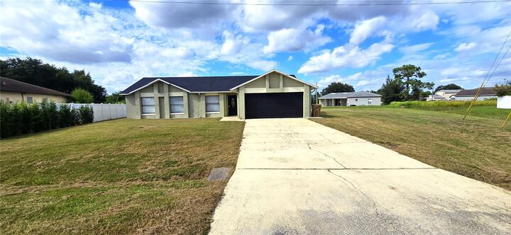 Property Photo: 622 Baldwin Drive FL 34758
