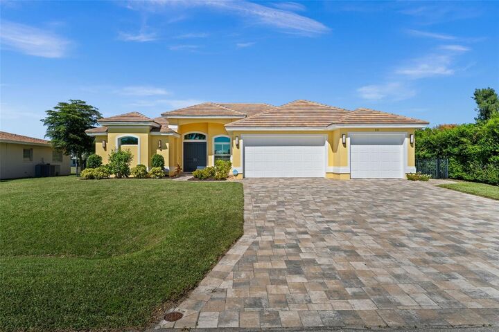 Property Photo: 211 SE 37th Lane FL 33904