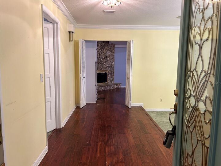 Property Photo: 1216 Buckwood Drive FL 32806