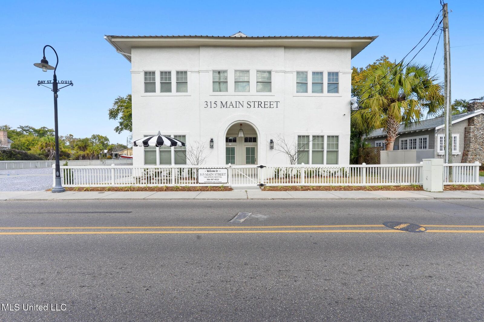 Property Photo: 315 Main Street MS 39520