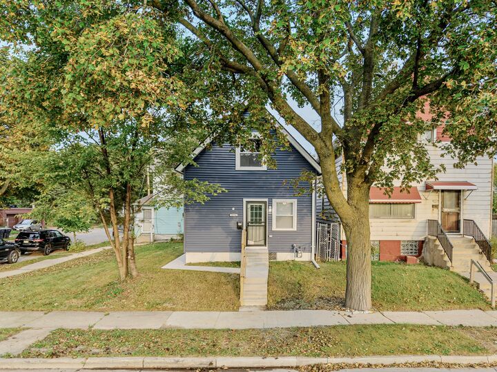Property Photo: 2774 N 7th St WI 53212