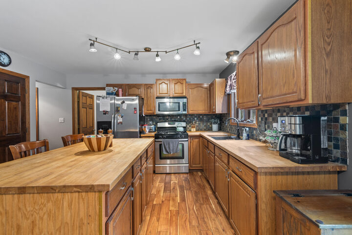 Property Photo:  314 Jefferson St  WI 53156 