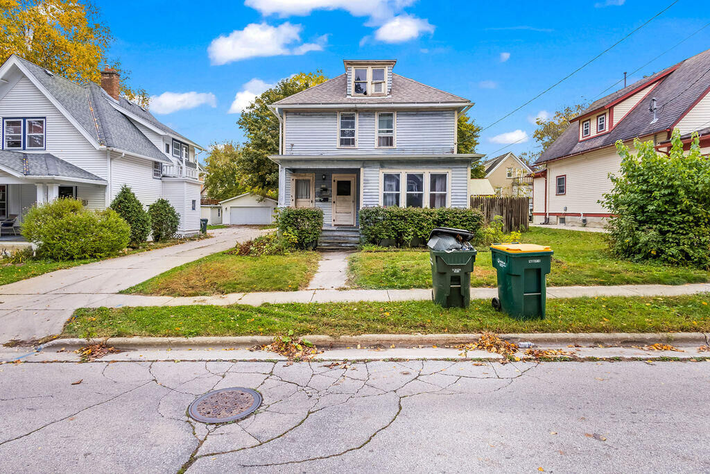 Property Photo:  135 N 10th Ave 137  WI 53095 