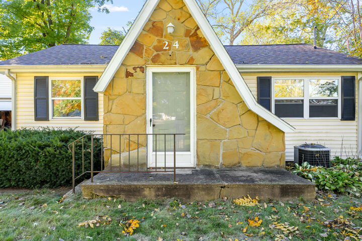 Property Photo: 24 S 31st Street S MI 49015