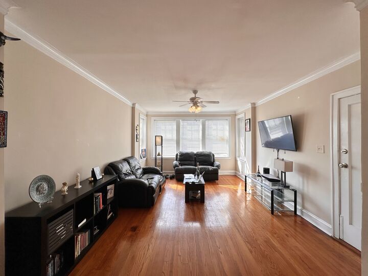 Property Photo: 5207 S Artesian Avenue IL 60632